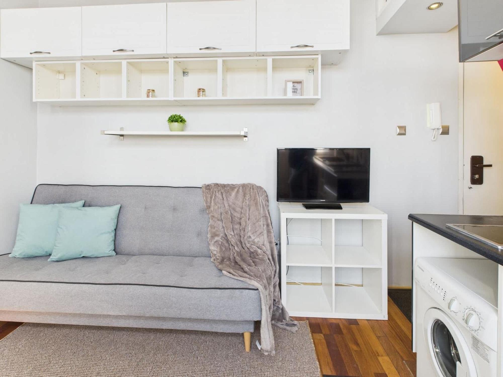 Exceptional Located Near Royal Baths Park By Renters Warszawa