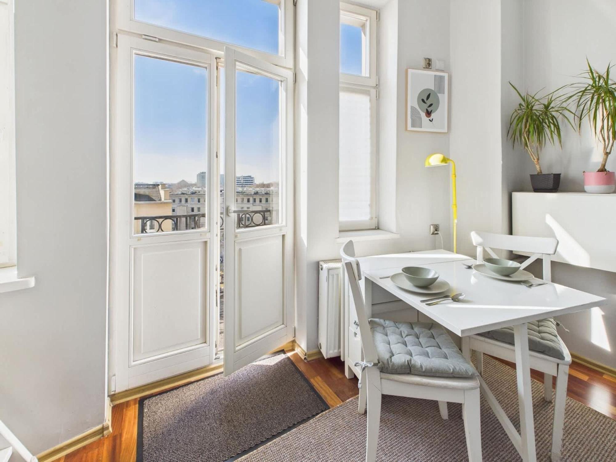 Exceptional Located Near Royal Baths Park By Renters